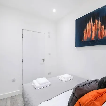 Corby Town Centre Serviced Apartments Exterior photo