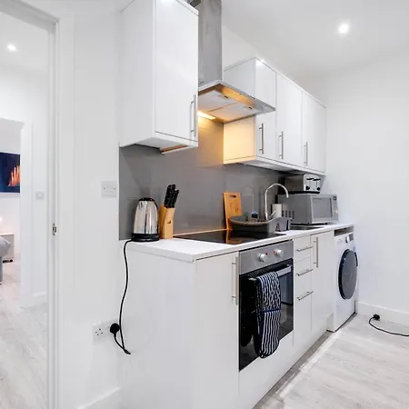 Corby Town Centre Serviced Apartments Exterior photo
