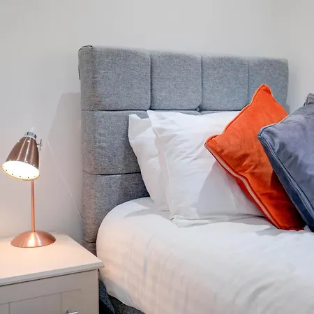 Corby Town Centre Serviced Apartments Exterior photo