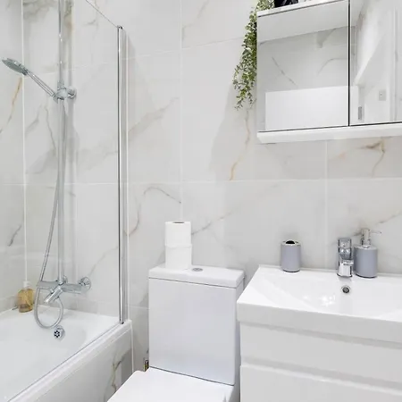 Corby Town Centre Serviced Apartments Exterior photo