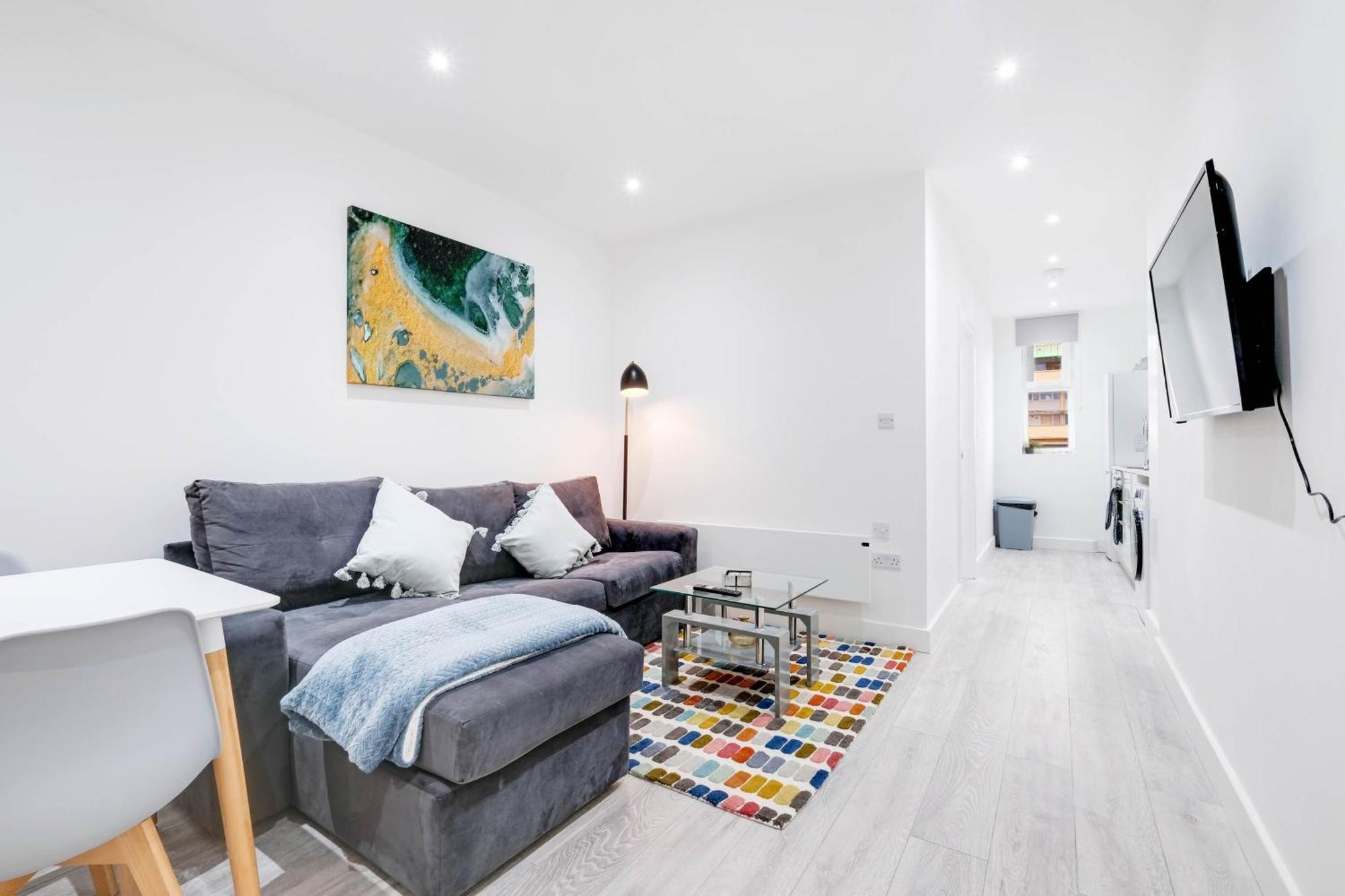 Town Centre Serviced * Corby