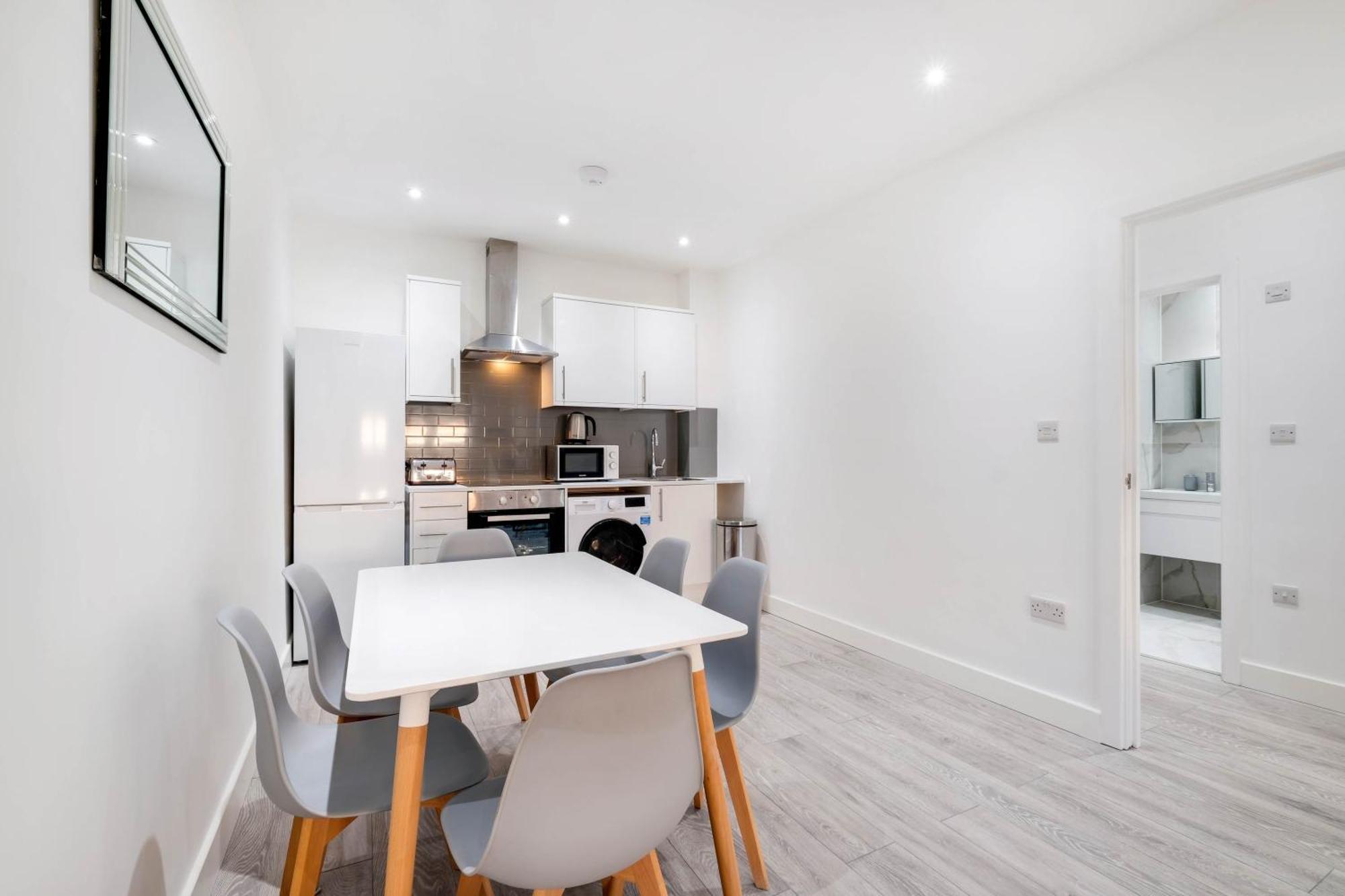 Town Centre Serviced Apartment *